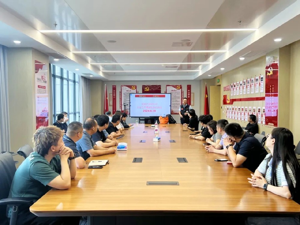 人人讲安全 个个会应急│郑投产业园公司开展消防培训暨应急逃生、灭火实操演练活动